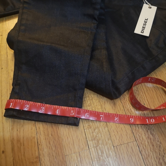 "NWT" DIESEL JEANS - Picture 6 of 8